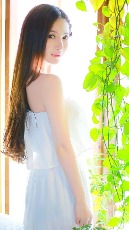 体育文化活动进校园激发学生兴趣，开展校园体育文化活动的主要途径是什么