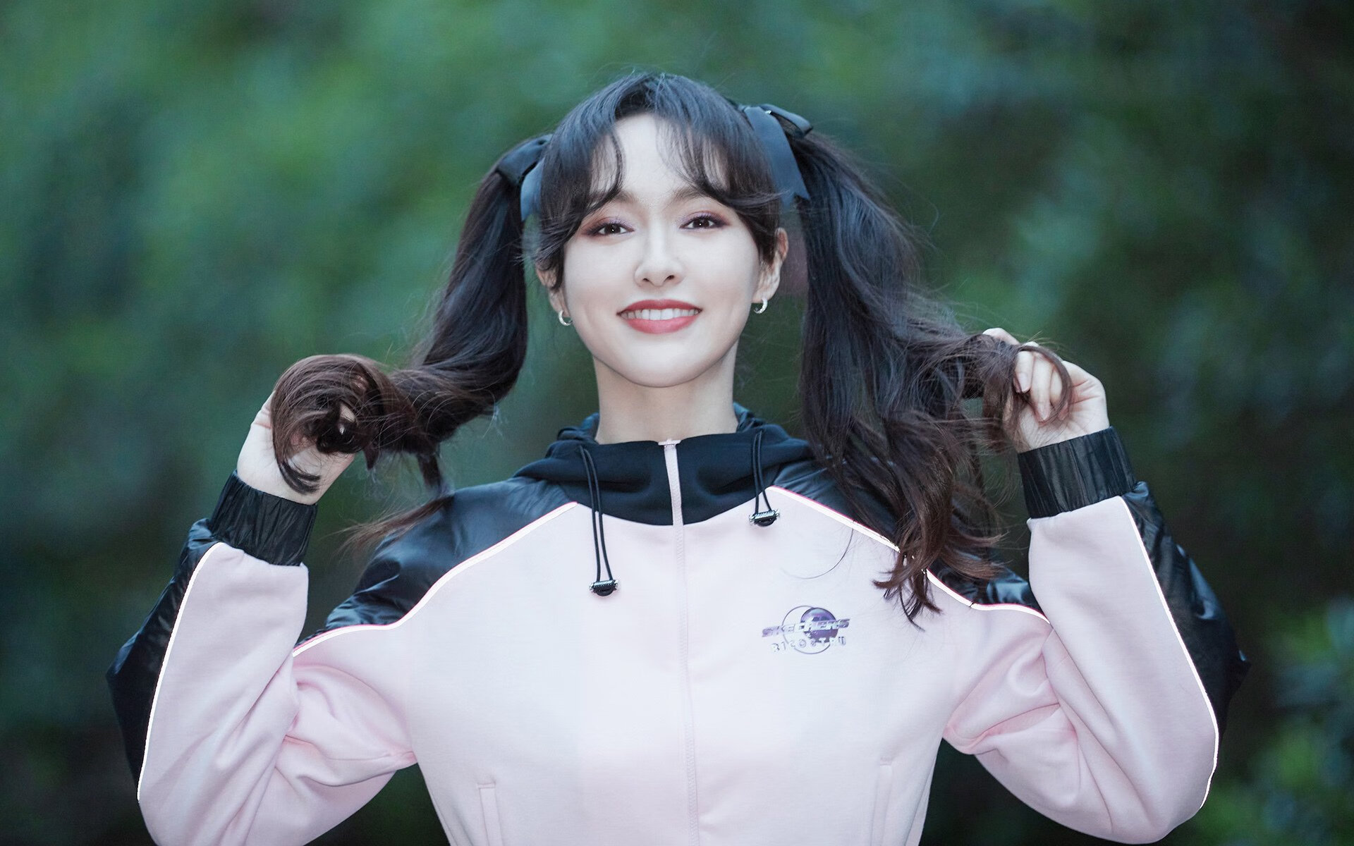 埃弗顿中路防守密度成功限制对方核心,埃弗顿战术